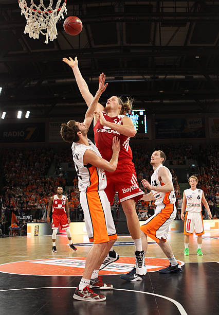 手脱颖而出 手脱颖而出