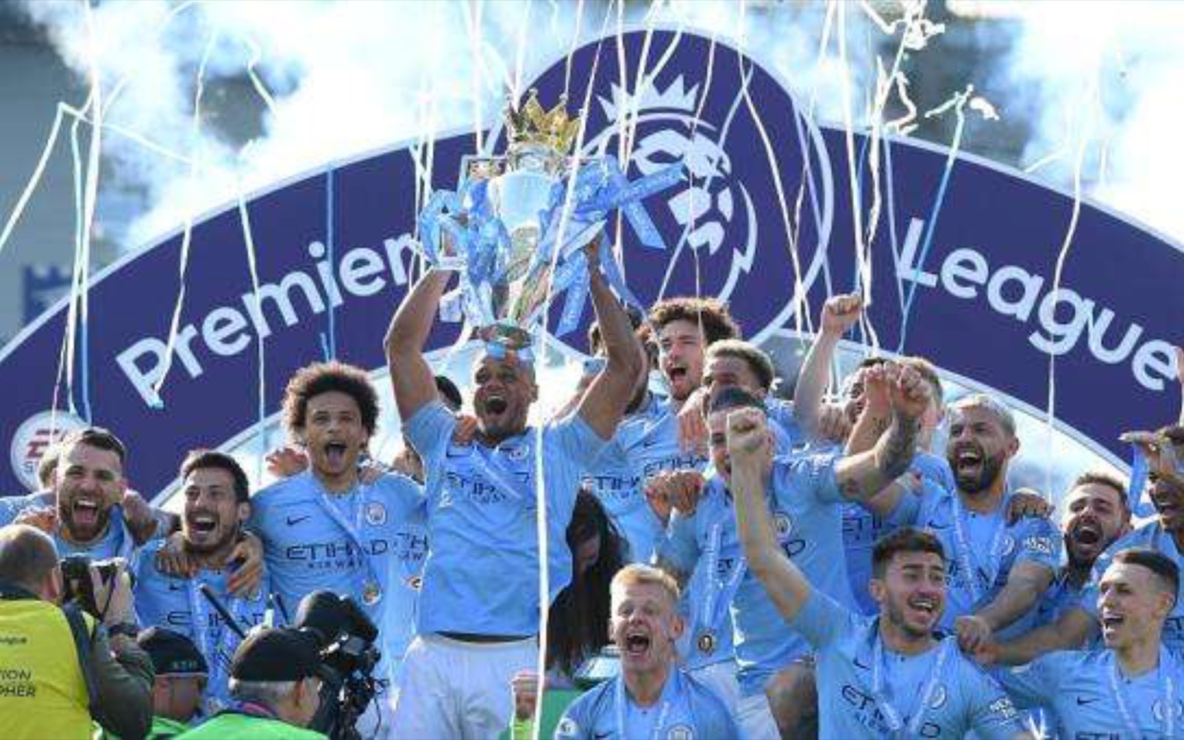 跨国组合正 跨国组合正