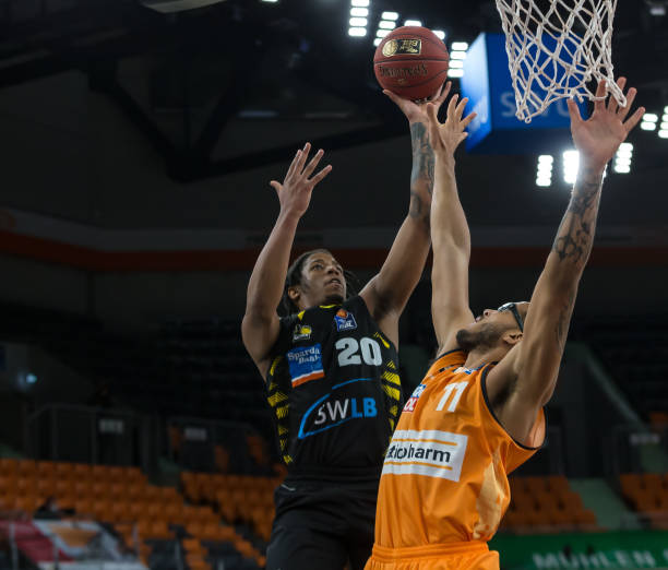 助攻队友扩 助攻队友扩