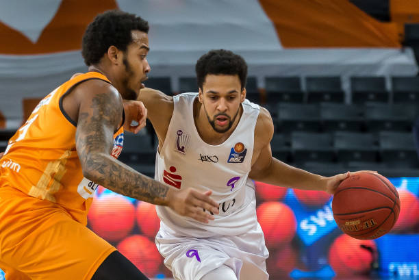 足球情感维 足球情感维